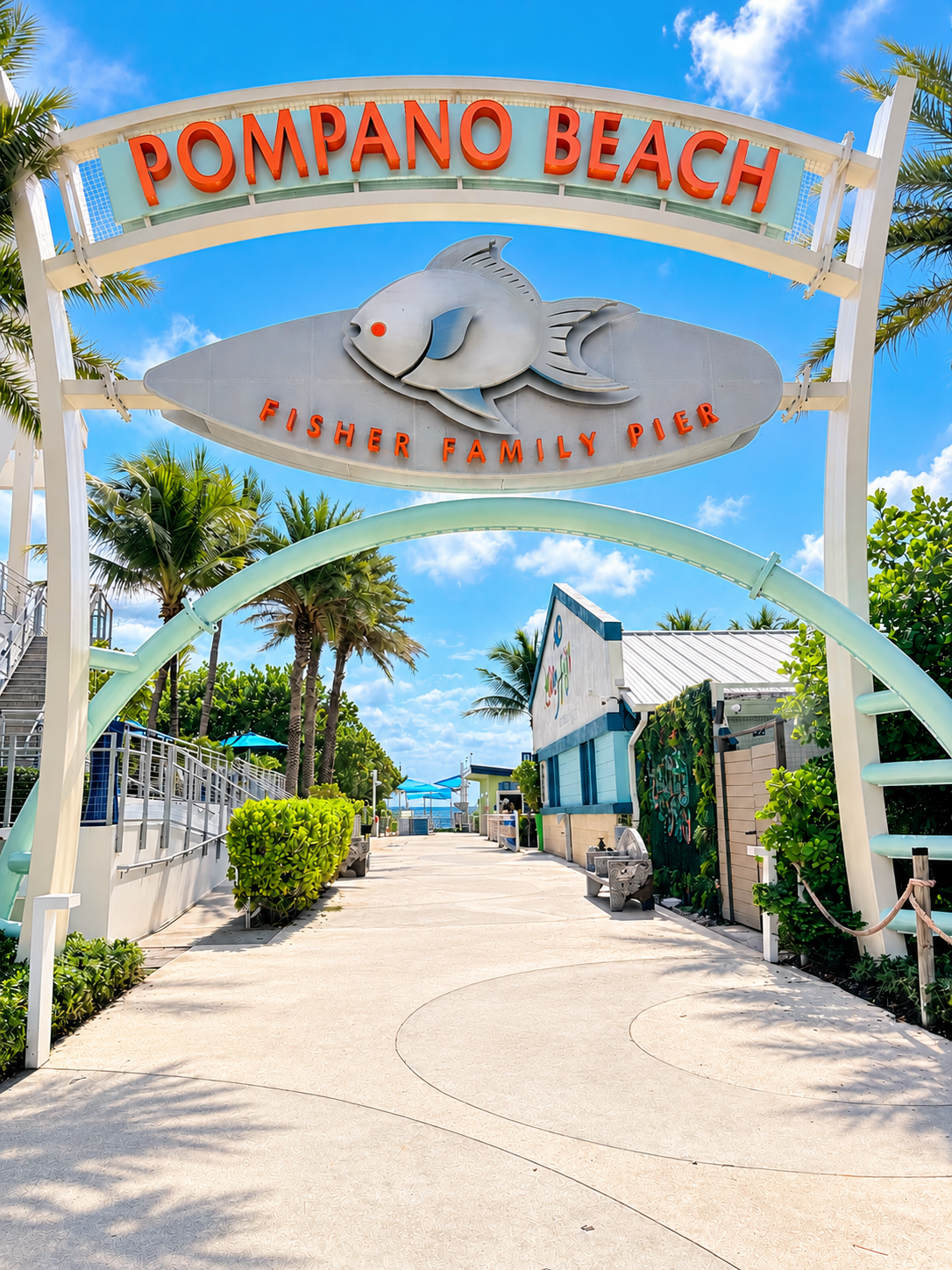 Letrero de entrada a Pompano Beach, Fisher Family Pier